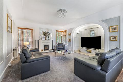 4 Benellen Road, Bournemouth, BH4 9LZ
