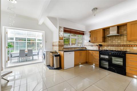 4 Benellen Road, Bournemouth, BH4 9LZ