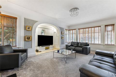 4 Benellen Road, Bournemouth, BH4 9LZ