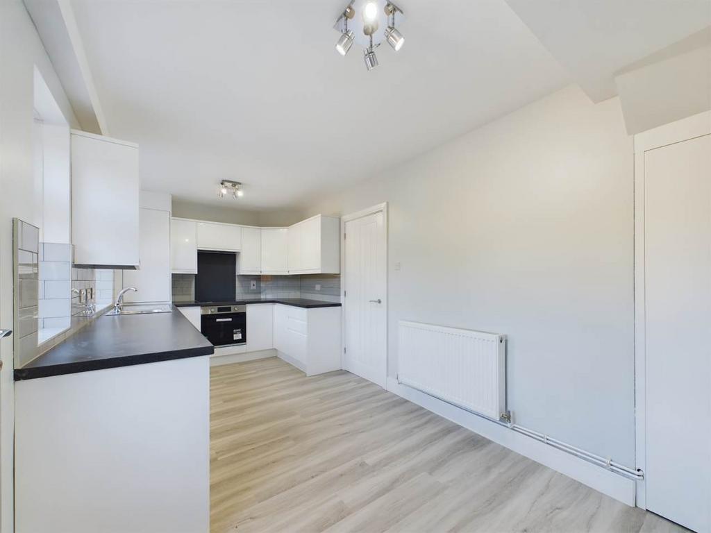 Kitchen (2)