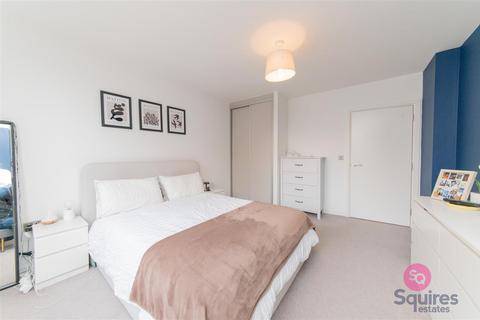 1 bedroom flat to rent, Medawar Drive, London
