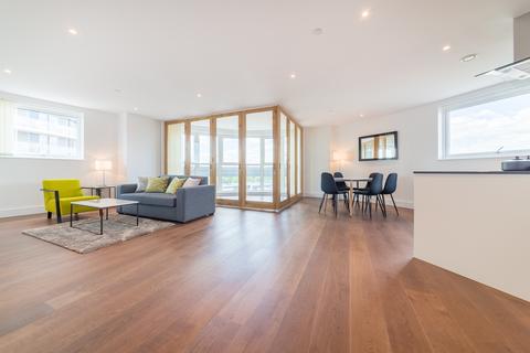 3 bedroom apartment to rent, Gateway Tower, Royal Victoria E16