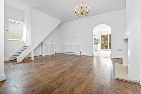 39 Roydene Crescent, Leicester, LE4 0GN