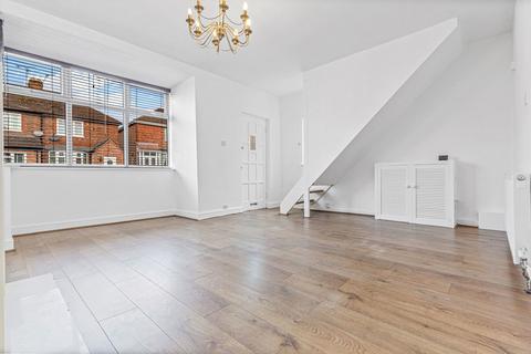 39 Roydene Crescent, Leicester, LE4 0GN