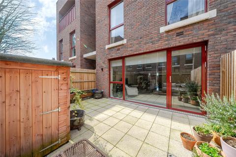 3 bedroom maisonette for sale, Leyton Green Road, London