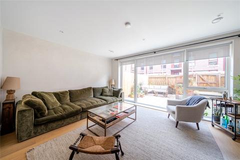 3 bedroom maisonette for sale, Leyton Green Road, London