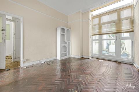 4 bedroom terraced house for sale, Oaklands Terrace, Swansea