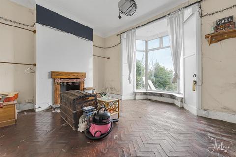 4 bedroom terraced house for sale, Oaklands Terrace, Swansea