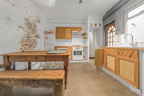 4 bedroom terraced house for sale, Oaklands Terrace, Swansea