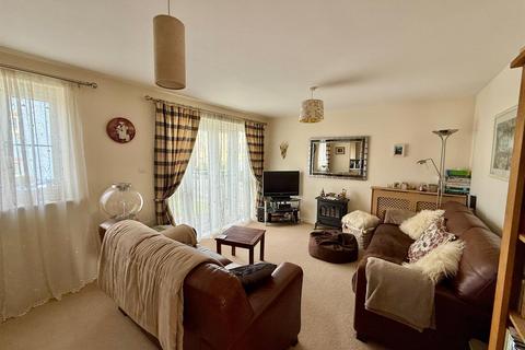 2 bedroom flat for sale, Snowberry Road, Newport