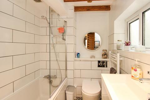 91 Crawley Road, Horsham, RH12 4DS