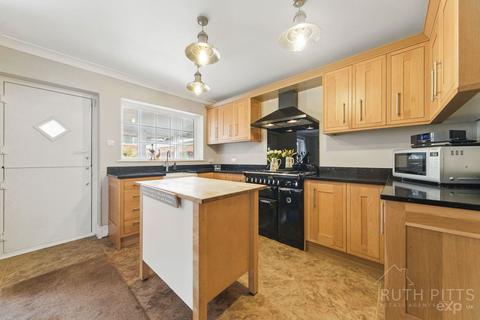 34 Flounders Hill, Ackworth, Pontefract, WF7 7LF