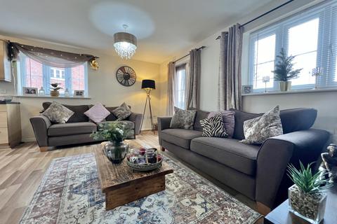 2 bedroom flat for sale, RIVERSIDE Location, GROUND FLOOR 2 Bed APARTMENT, 180 Argosy Way, Newport, NP19 0LN