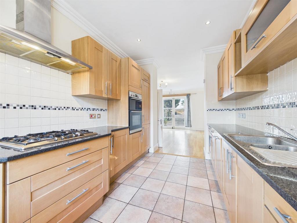 4 Redbourne Terrace (13).jpg