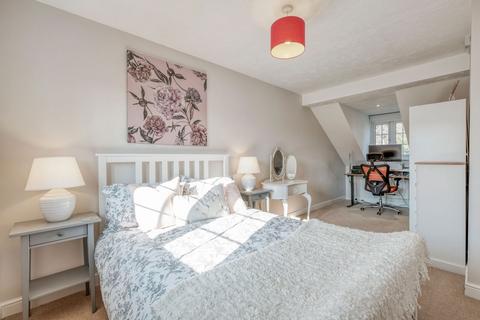 4 Aspens Way, Bromsgrove, B61 0UW