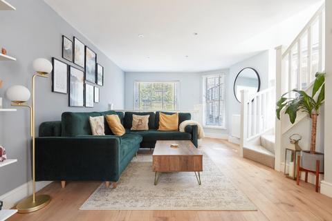 3 bedroom end of terrace house for sale, Gwydir Street, Cambridge