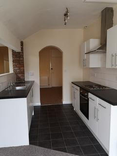 1 bedroom flat to rent, 29 Sunflower Road, Barnstaple, Devon, EX32