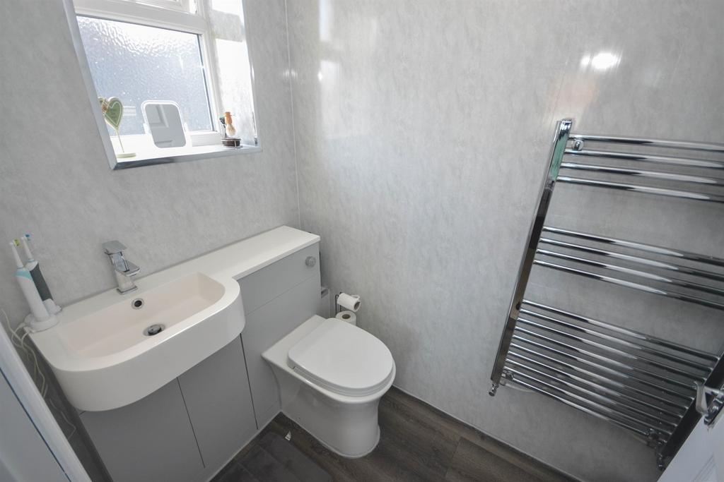 Bedroom Four En Suit