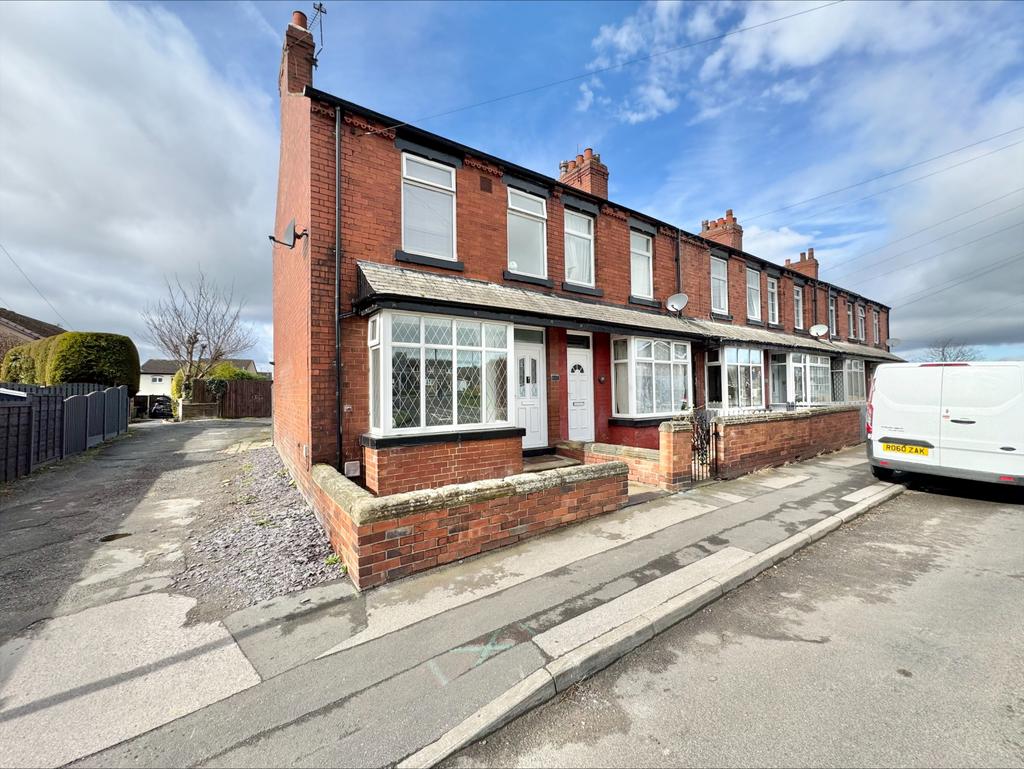 3 Bedroom End Terrace for sale.