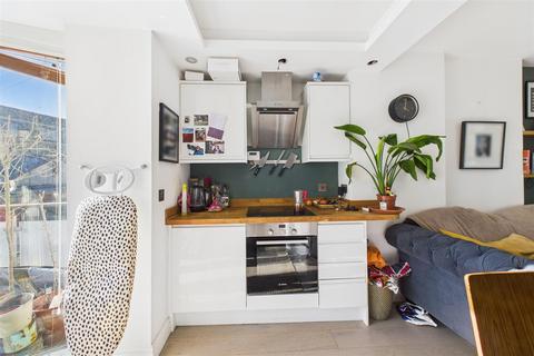 1 bedroom apartment for sale, Tolcarne Road, Newquay TR7