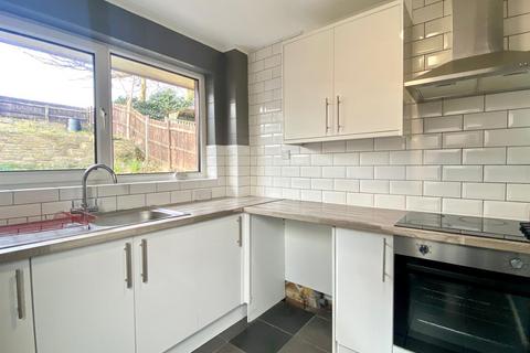 36 Castlefields Crescent, Brighouse, HD6 3PD