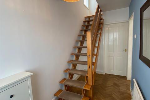 36 Castlefields Crescent, Brighouse, HD6 3PD