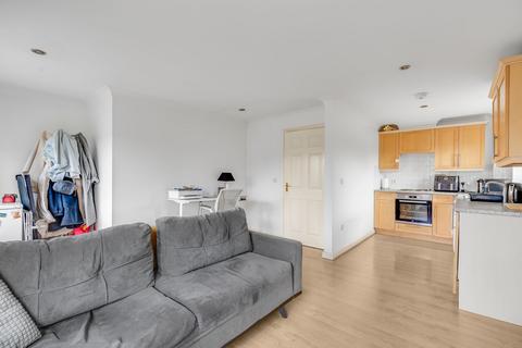 2 bedroom maisonette for sale, Maple Court, Chertsey Road, Ashford, TW15