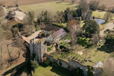 Mettingham Castle Castle Road, Mettingham, Bungay, NR35 1TH