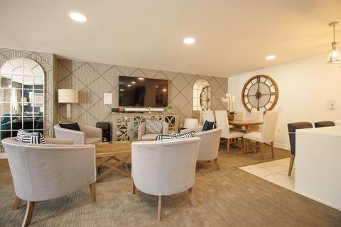 2 bedroom apartment for sale, Chantry Gardens, Filey YO14