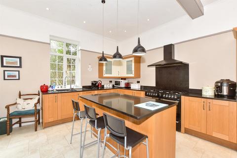 62 Lower Road, Temple Ewell, Dover, CT16 3DY