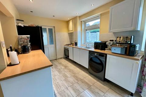 3 bedroom semi-detached house for sale, Hartsfield Road, Luton, Bedfordshire, LU2