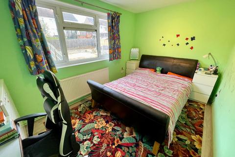 5 Hartsfield Road, Luton, LU2 9DX