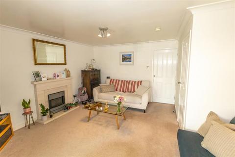 3 Ajax Close, Stubbington, Fareham, PO14 2SH