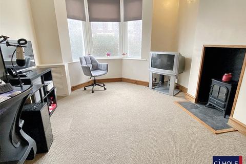 3 bedroom semi-detached house for sale, Lonsdale Road, Longlevens, Gloucester, GL2
