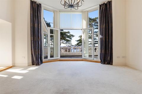 2 bedroom apartment for sale, St. Lukes Road South, Torquay