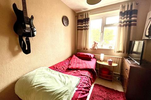 43 Bridge Road, Chessington, KT9 2RX
