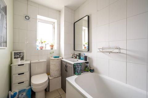 35 Waddington Road, London, E15 1QL