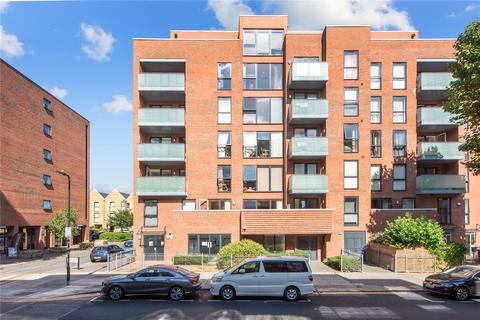3 bedroom apartment for sale, Bathurst Square, London, N15