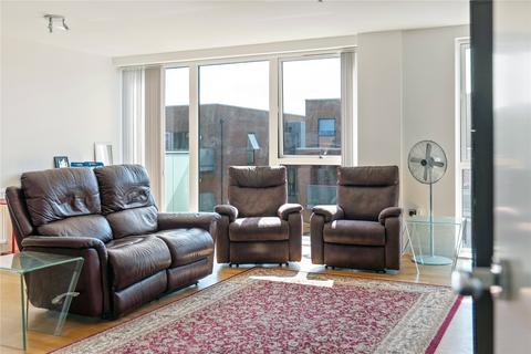 3 bedroom apartment for sale, Bathurst Square, London, N15