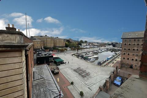 undefined, Pridays Mill, Gloucester Docks