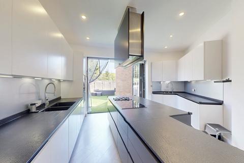 20 Crooked Usage, London, N3 3HB