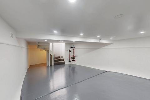 20 Crooked Usage, London, N3 3HB