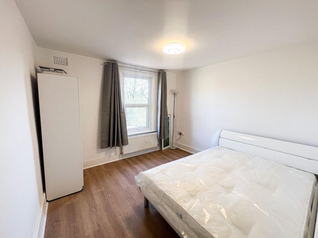 Malta Rd E10