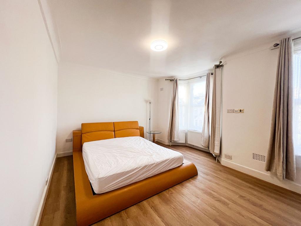 Malta Rd E10