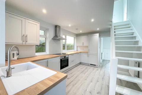 22 Biddenden Way, Istead Rise, Gravesend, DA13 9DF