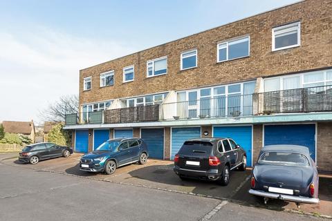 3 bedroom terraced house for sale, Giles Coppice, London, SE19