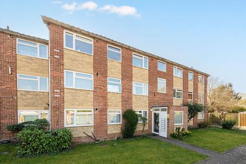 2 bedroom flat for sale, Thornbury Avenue, Isleworth TW7