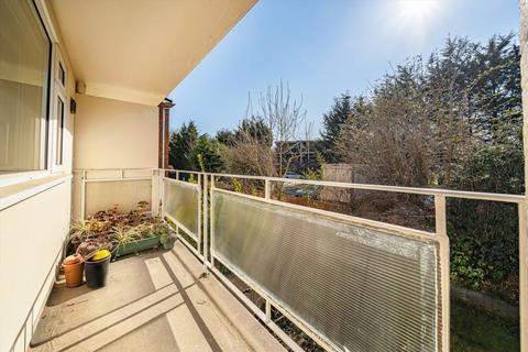 2 bedroom flat for sale, Thornbury Avenue, Isleworth TW7