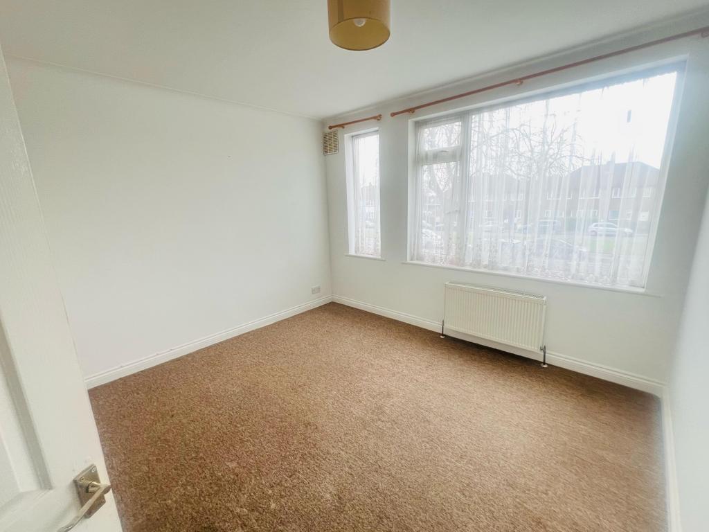 Honeypot Lane Stanmore HA7 2 Bed Flat 1 700 Pcm 392 Pw honeypot-lane-stanmore-ha7-2-bed-flat-1-700-pcm-392-pw