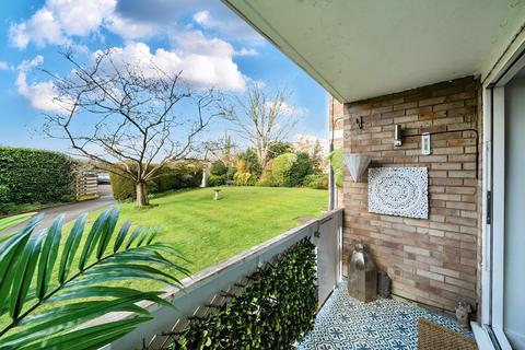 2 bedroom flat for sale, Queens Road, Kingston Upon Thames, KT2